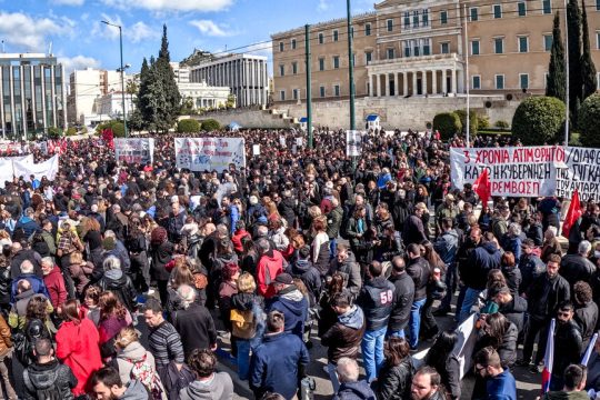 387 'Ναι' για το κράτος δικαίου